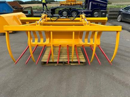 8' wide Muck Fork and Top Grab for Agricar